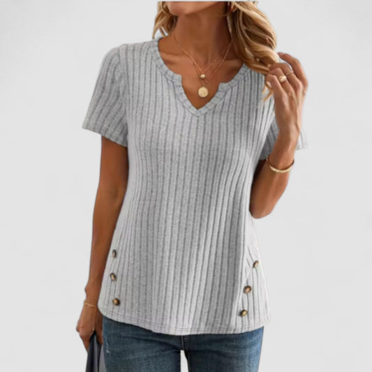 Mira™ | Elsa – V-ringad topp med diskreta detaljer