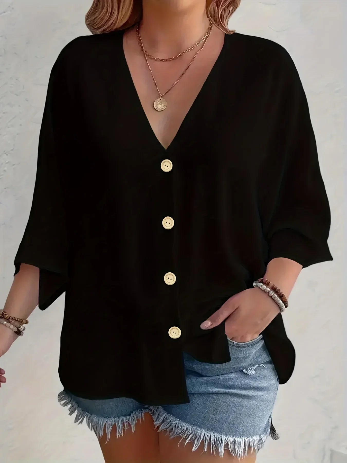 Mira™ | Signe – Blus med knäppning och ¾-ärm